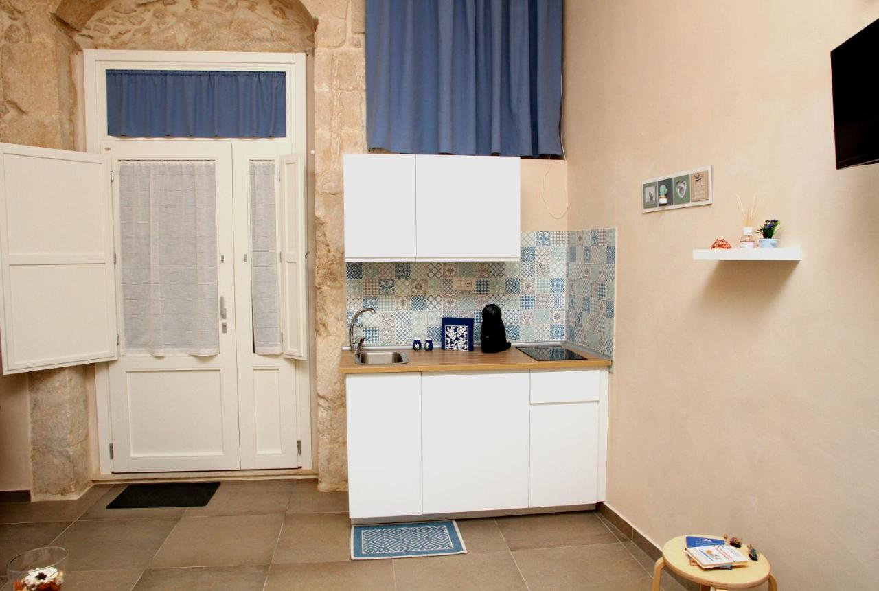 Essentia Rooms- Ortigia Holidays Syracuse Extérieur photo