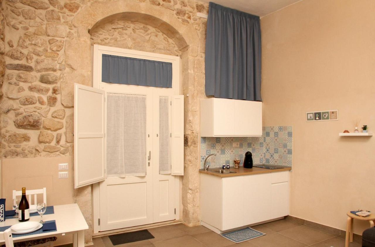 Essentia Rooms- Ortigia Holidays Syracuse Extérieur photo