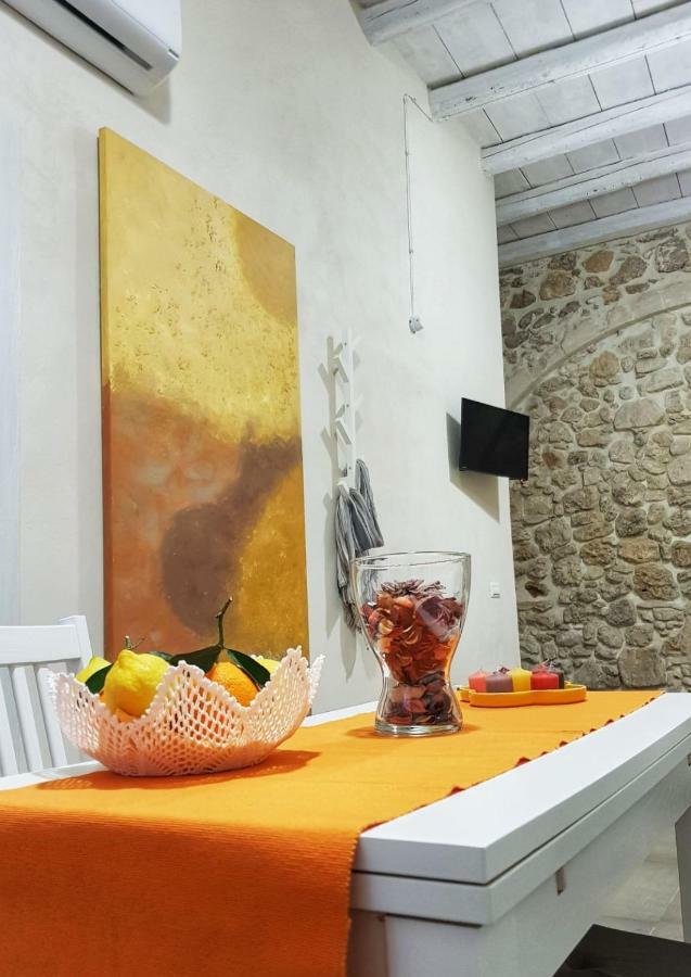 Essentia Rooms- Ortigia Holidays Syracuse Extérieur photo